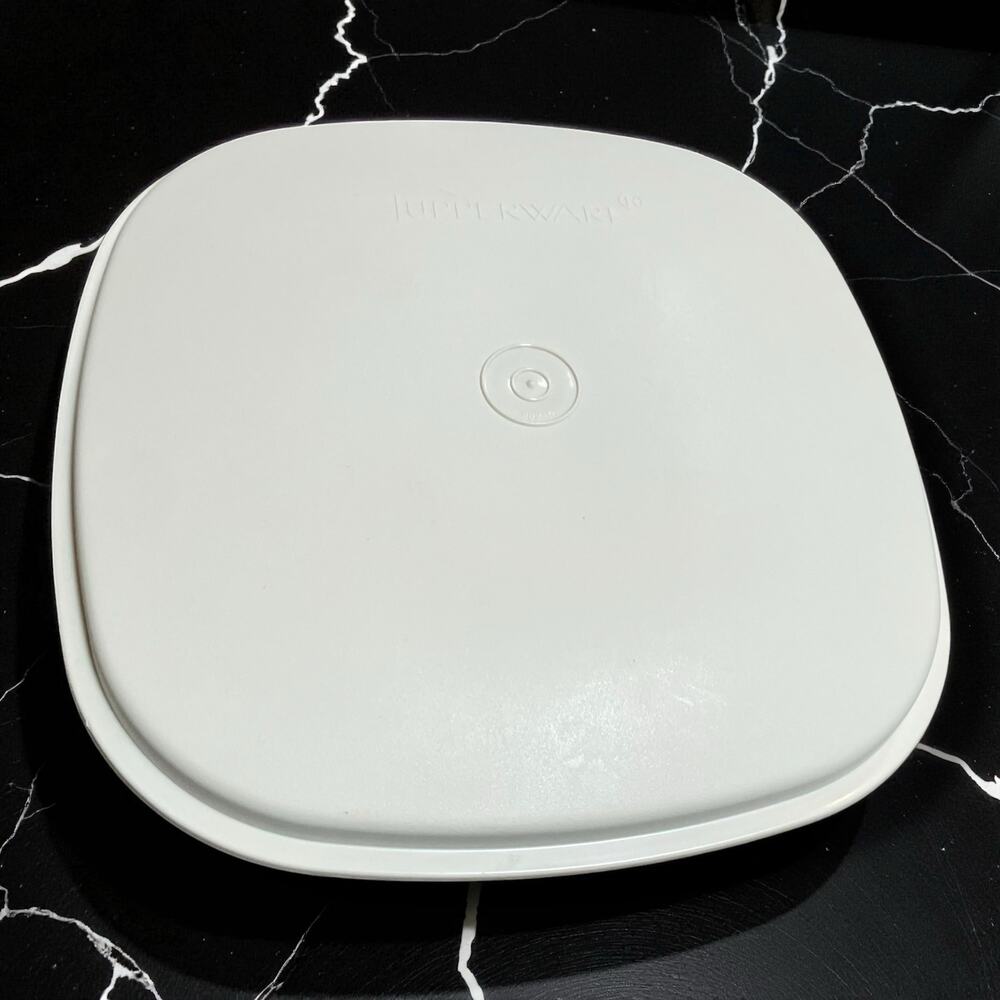 Tupperware Steam N Store Replacement Lid #889 Almond Tan Fits 888 Bowl USA Made